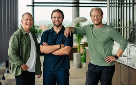 Phil Hess, reMarkable CEO (left), Mats Herding and Magnus Wanberg, reMarkable founder
(right)